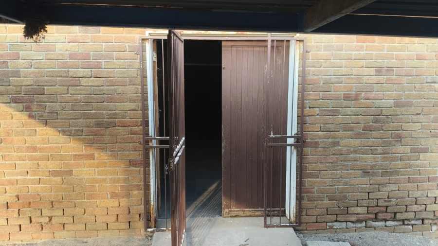 To Let Commercial Property for Rent in Bloemfontein Rural Free State